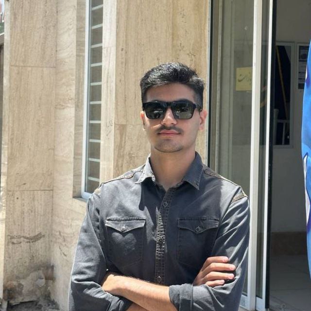 سینا انارکی  - تولید محتوا یوتیوب 